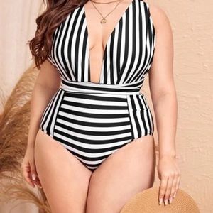 Plus size 4x Bathing Suit- new